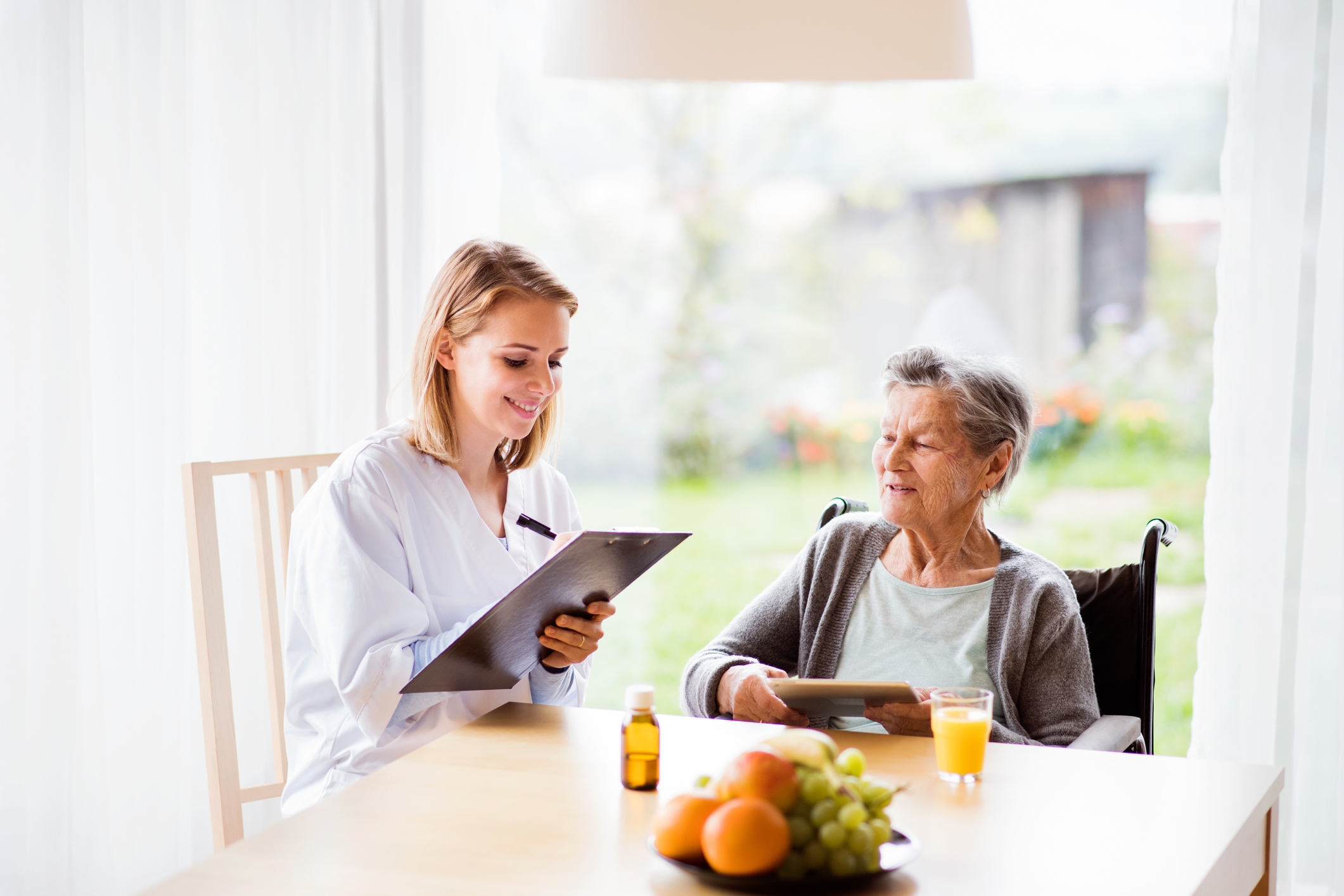 Senior-Elderly-Services-In-Home.jpg (2121Ã1414)